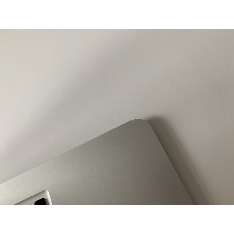 Ноутбук Apple Macbook Air A1466 (Early 2015) / 13.3"/ TN / HD+ 1440*900 / Intel Core i5 / DDR3 8Gb 1600 MHz / SSD 128Gb / Intel HD Graphics / Полный комплект
