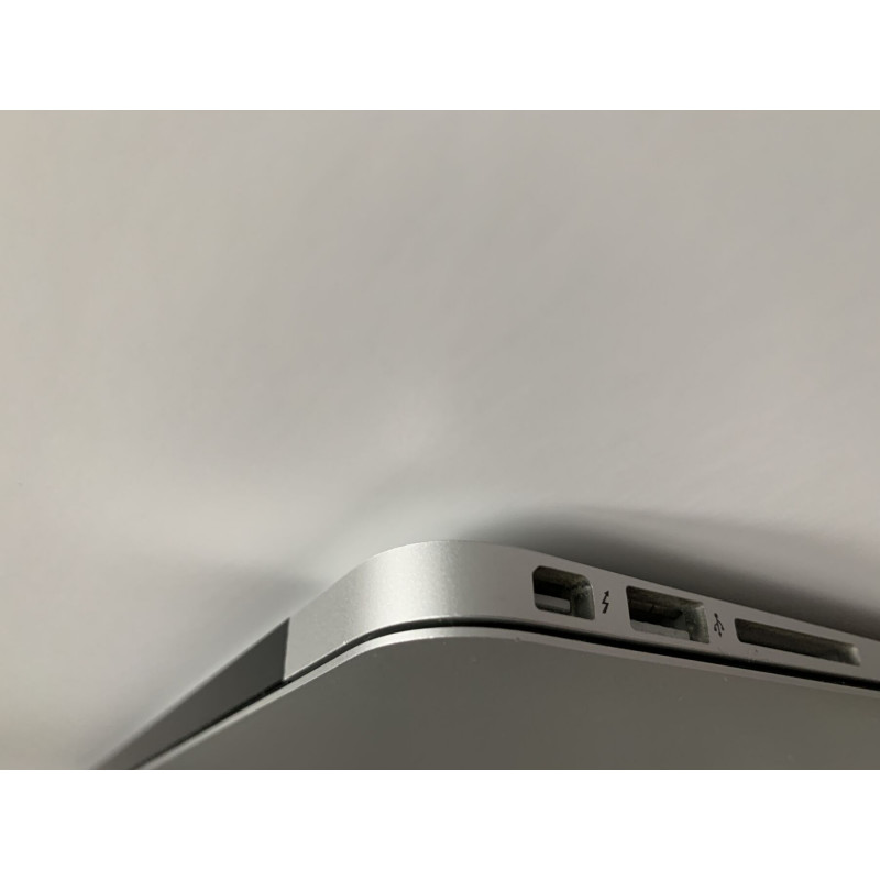 Ноутбук Apple Macbook Air A1466 (Early 2015) / 13.3"/ TN / HD+ 1440*900 / Intel Core i5 / DDR3 8Gb 1600 MHz / SSD 128Gb / Intel HD Graphics / Полный комплект