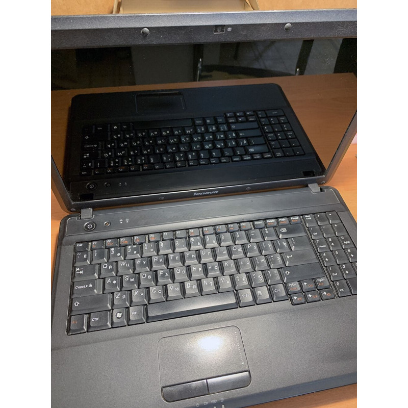 Ноутбук Lenovo G550 / 15.6" TN / HD 1366*768 / Intel Celeron T3100 2 ядра / DDR3 2Gb / HDD 250Gb / HD Graphics / Wi-Fi / Card-reader / Web-cam, Нет, Lenovo, 15.6", Intel, Интегрированная
