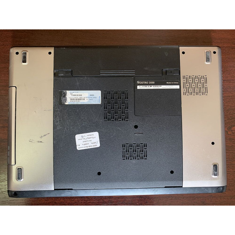 Ноутбук Dell Vostro 3550 / 15.6" TN / HD 1366*768 / Intel Core i5-2450m / DDR3 4Gb / HDD 320Gb / Intel HD Graphics 3000 / Wi-Fi / Card-reader / Web-cam