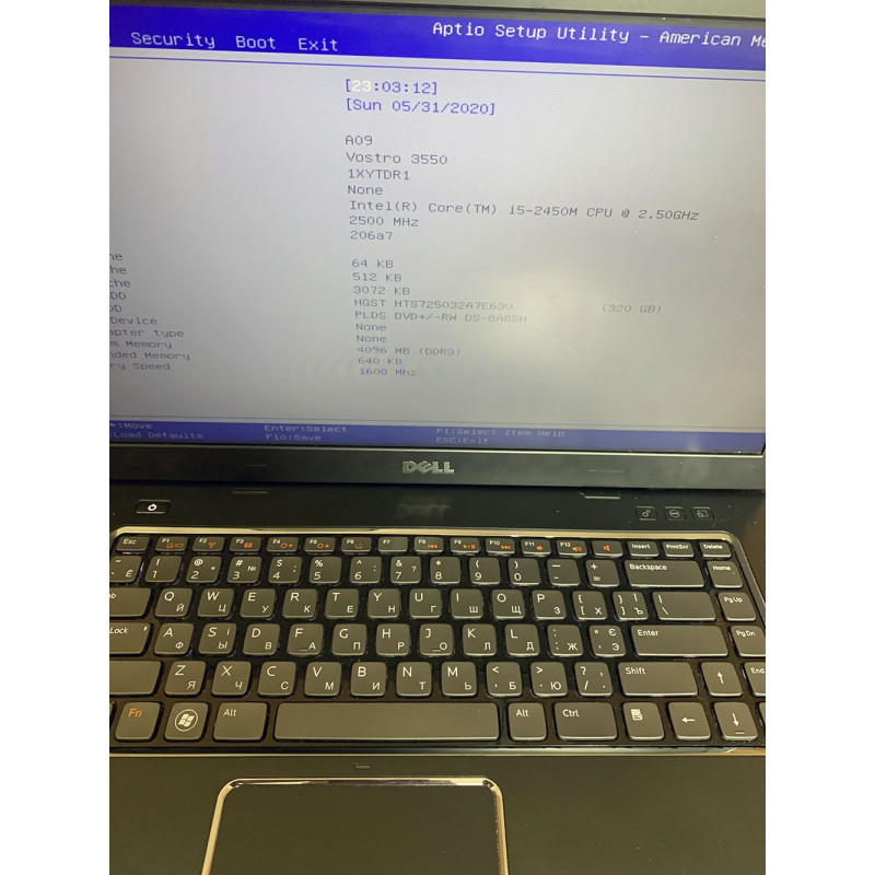 Ноутбук Dell Vostro 3550 / 15.6" TN / HD 1366*768 / Intel Core i5-2450m / DDR3 4Gb / HDD 320Gb / Intel HD Graphics 3000 / Wi-Fi / Card-reader / Web-cam