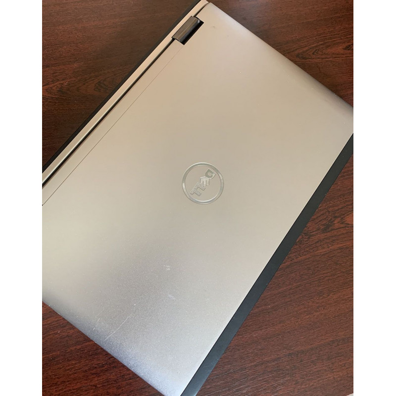 Ноутбук Dell Vostro 3550 / 15.6" TN / HD 1366*768 / Intel Core i5-2450m / DDR3 4Gb / HDD 320Gb / Intel HD Graphics 3000 / Wi-Fi / Card-reader / Web-cam