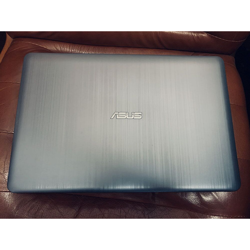 Ноутбук Asus X541S / 15.6"/ TN HD 1366*768 / Intel Pentium N3710 4 ядра по 2,5 GHz / DDR3 4Gb / HDD 500Gb / HD Graphics 405 / Wi-Fi / Card-reader / Web-cam